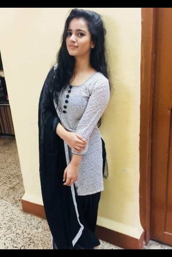 cheap call girls in Lajpat Nagar